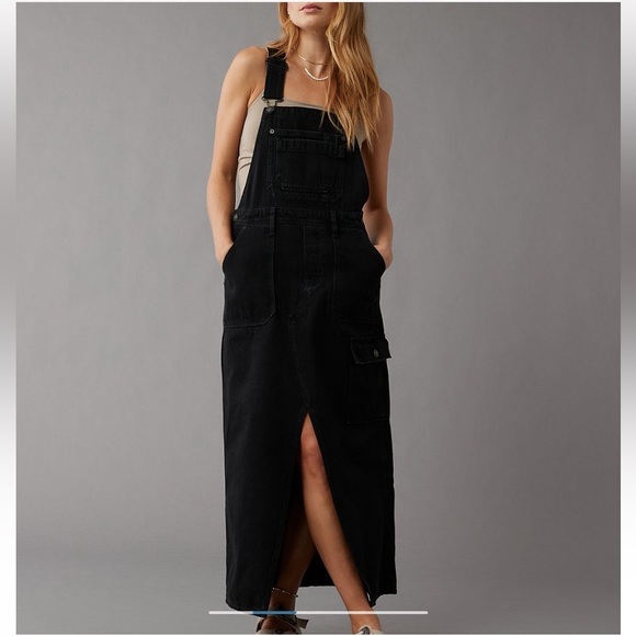 American Eagle Outfitters Dresses & Skirts - American Eagle Maxi Overall Dress